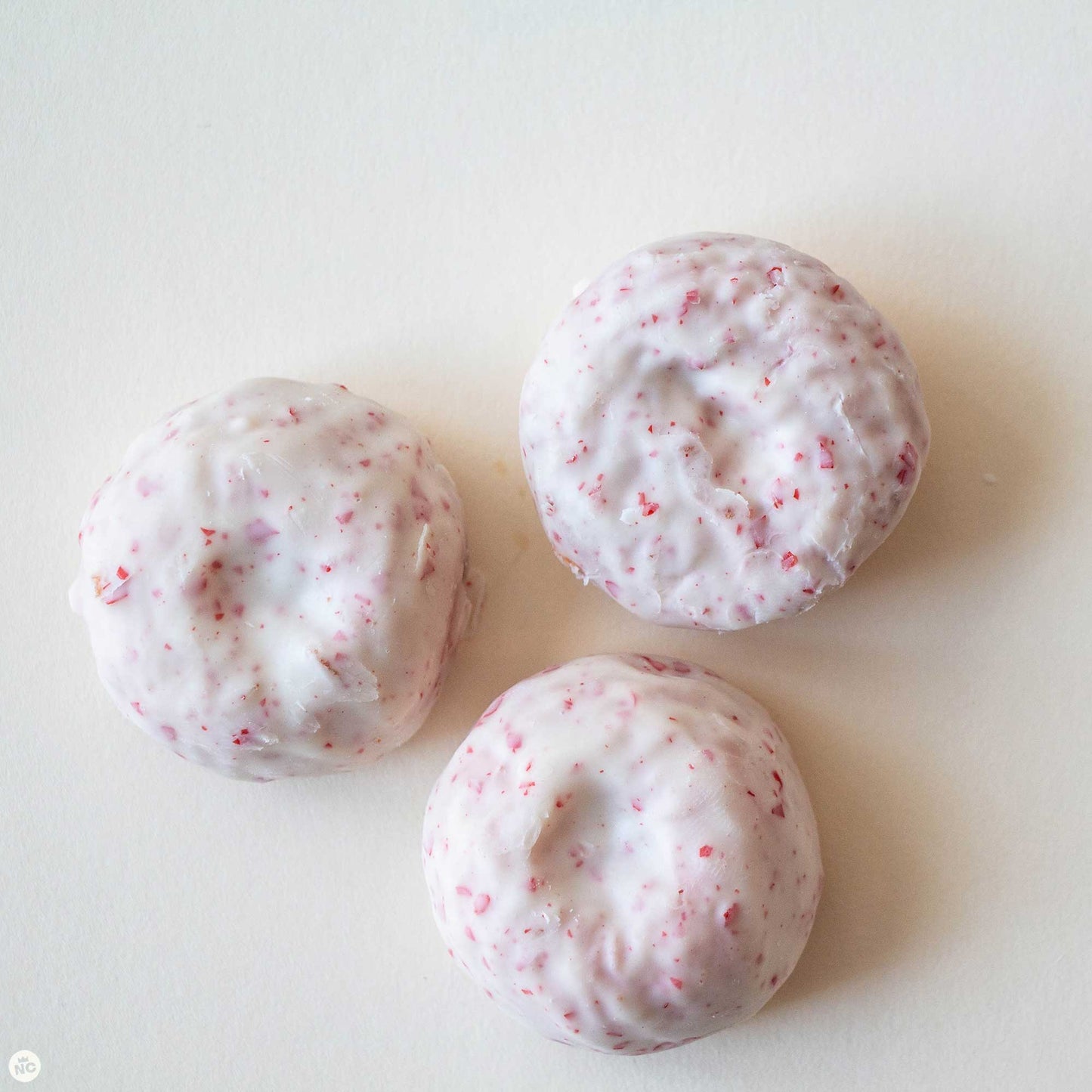 Bon Appetit Strawberry Cheese Cake Donuts 3.5oz