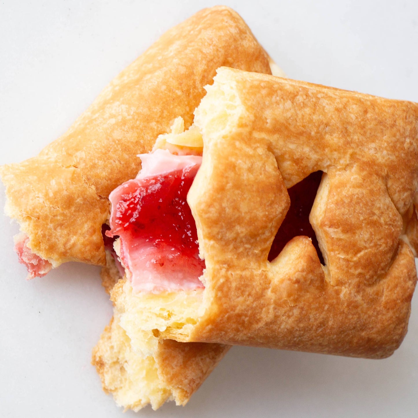 Bon Appetit Strawberry N Creme Danish 4.6oz