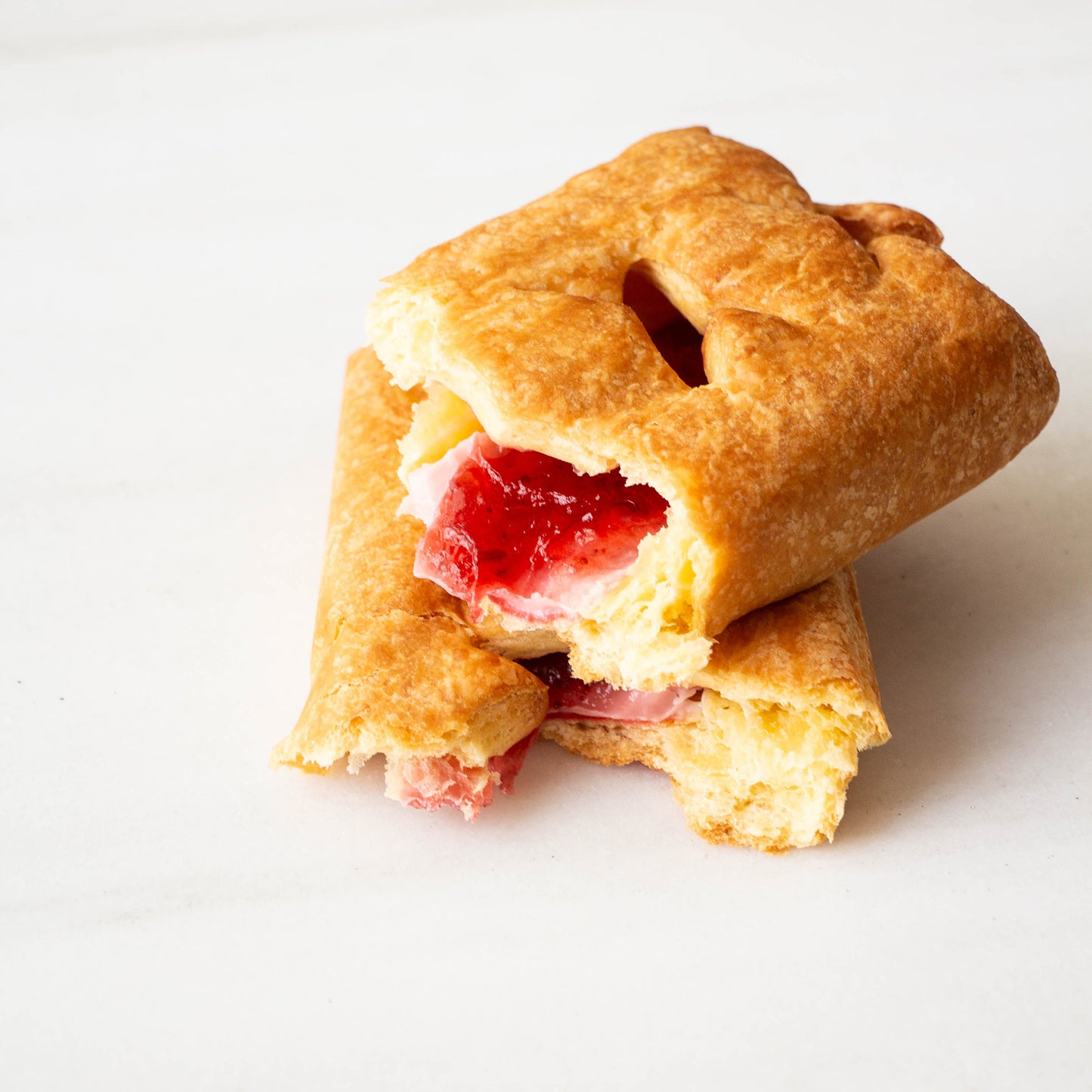 Bon Appetit Strawberry N Creme Danish 4.6oz