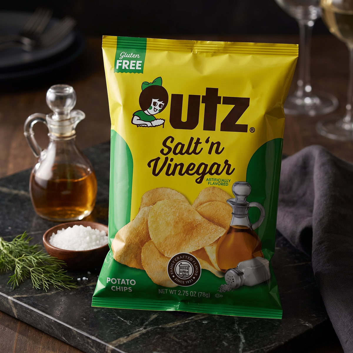 Utz Salt and Vinegar Potato Chips 2.75oz — fine scene